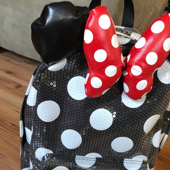 ✨Authentic✨Genuine Minnie Mouse Sequined Backpack - Picture 2 of 4